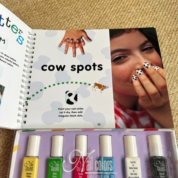 Klutz Nail Art Kit Book Scholastic 2000s Polish Included Lightly Loved Book - Picture 4 of 7